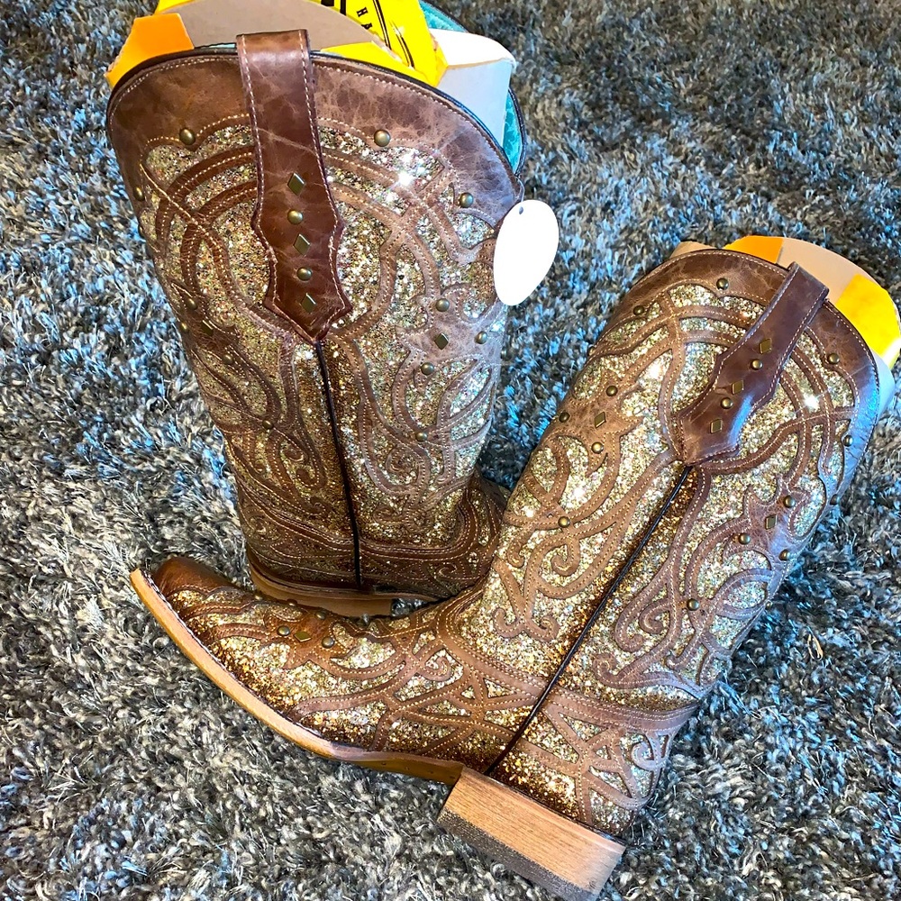 !!Brand new, never worn Women’s Corral Boots!!